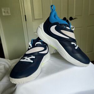 Nike men’s sneakers